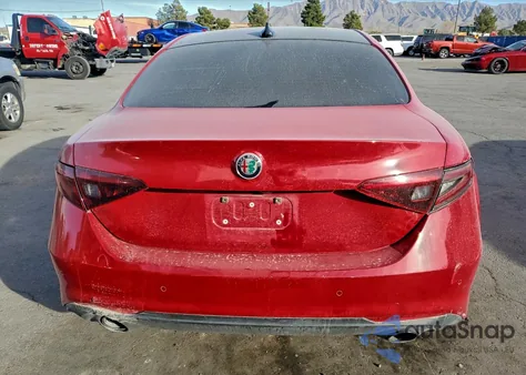 2023 Alfa Romeo Giulia Ti z USA, uszkodzony, nr VIN ZARFAMBN5P7671226